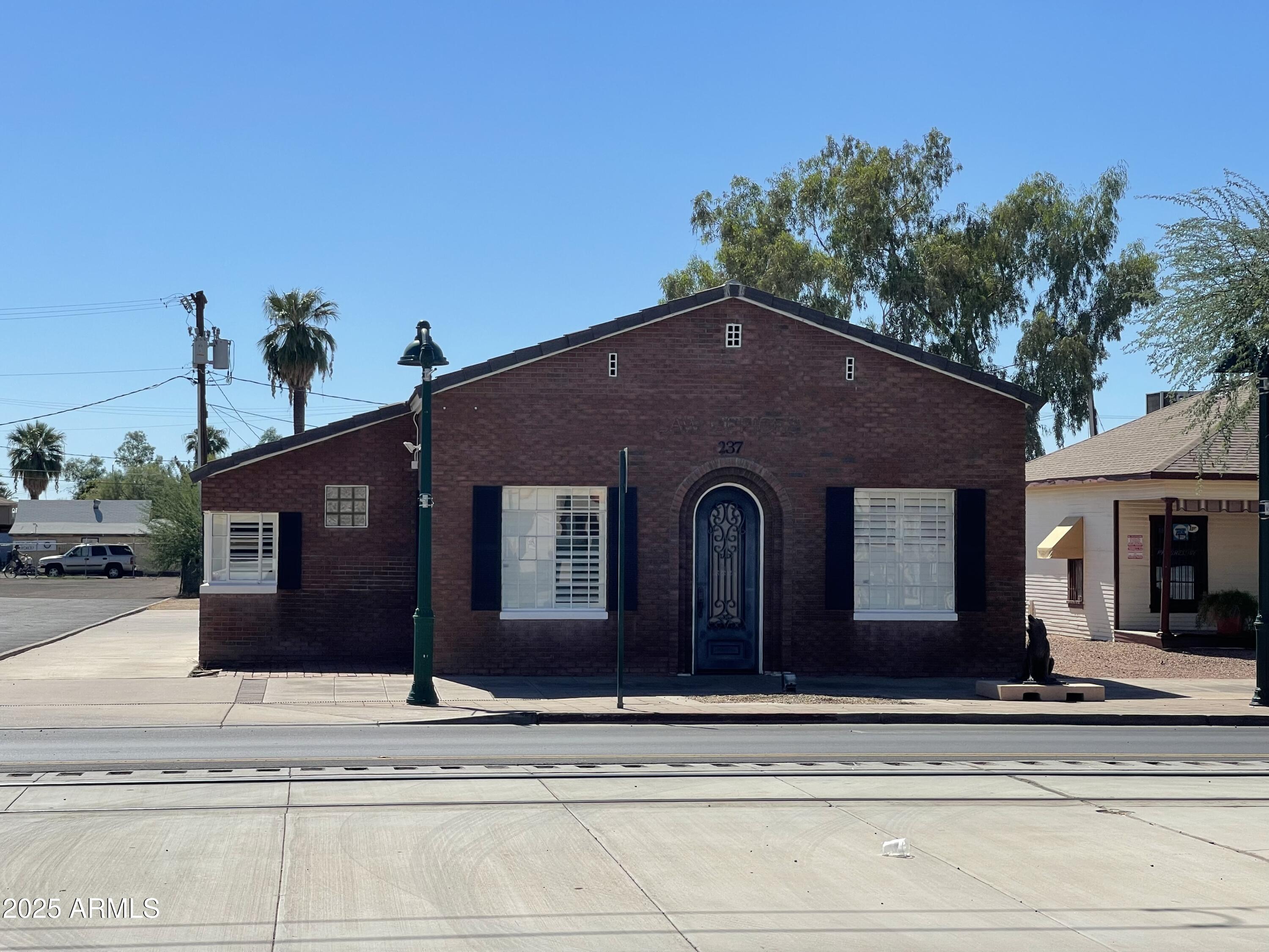 MESA ARIZONA - Commercial Lease