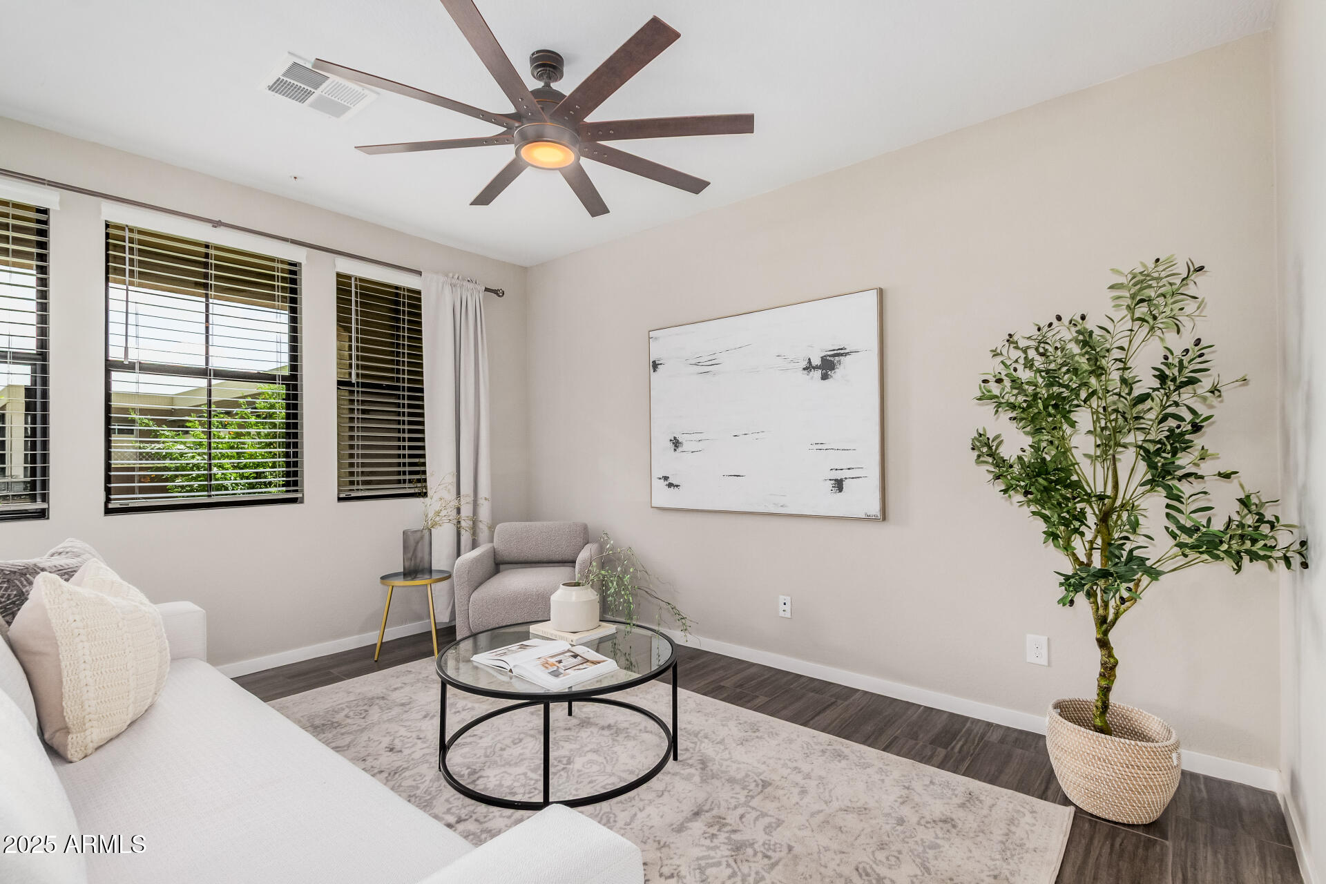 3900 E BASELINE Road 137