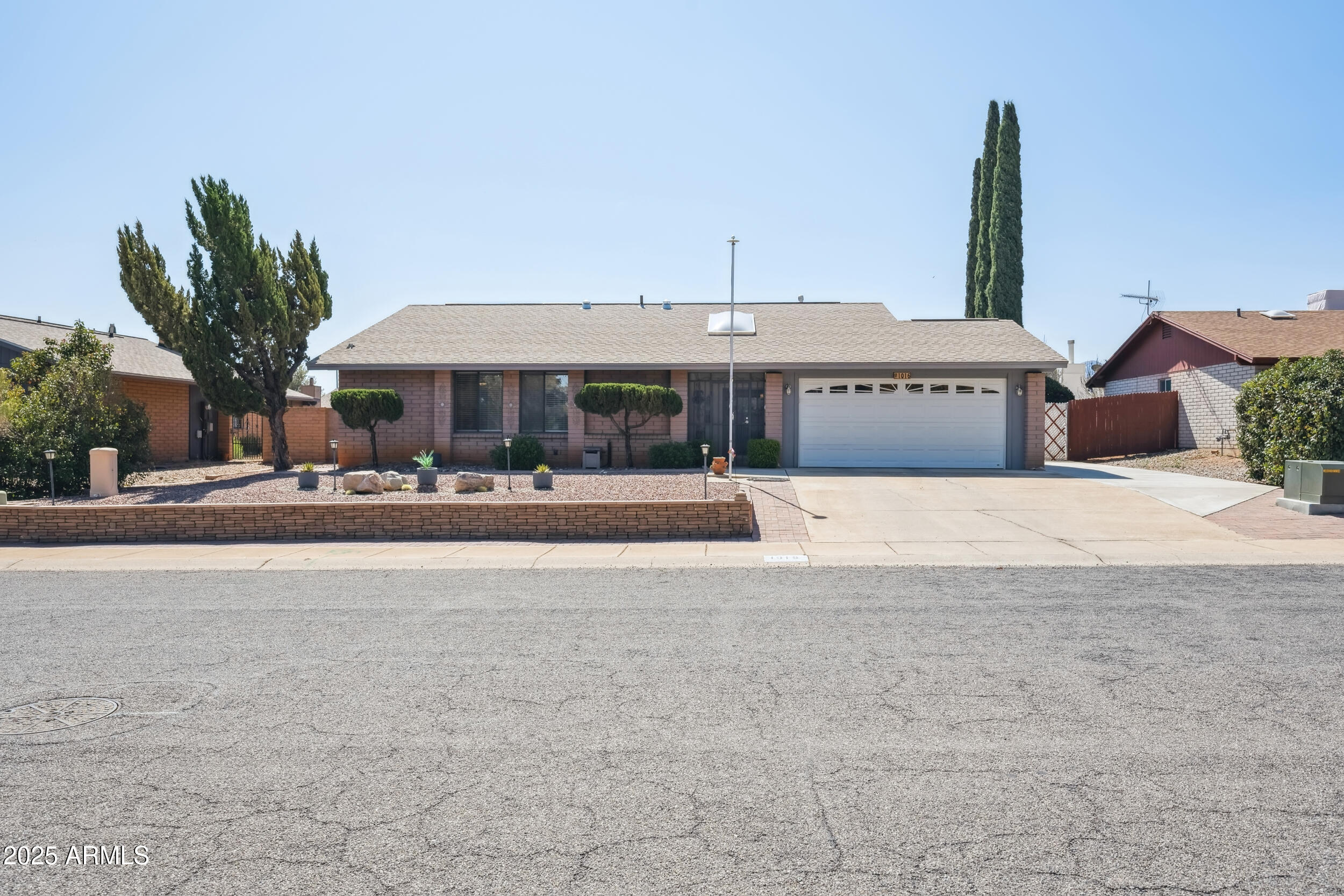 QUAIL HOLLOW - Residential