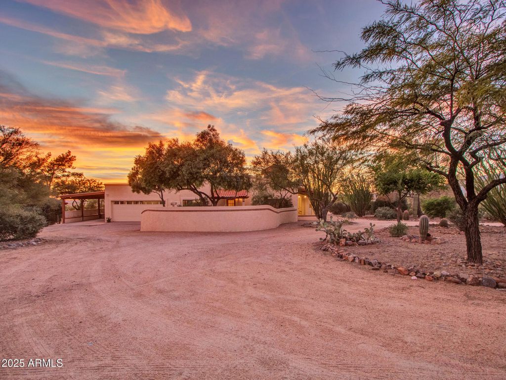 Photo of 7143 E Highland Road, Cave Creek, AZ 85331 (MLS # 6936214)