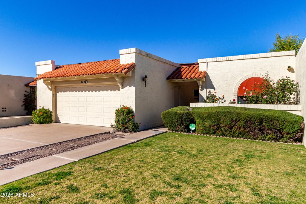 Photo of 942 E Laguna Drive, Tempe, AZ 85282 (MLS # 6968737)