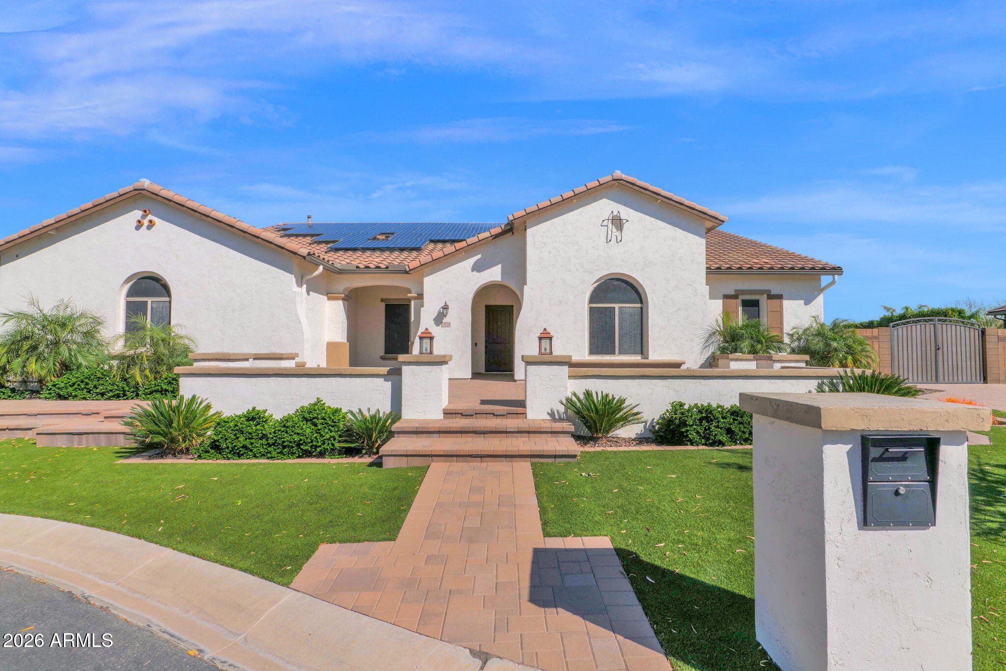 21934 E STONE CREST Court