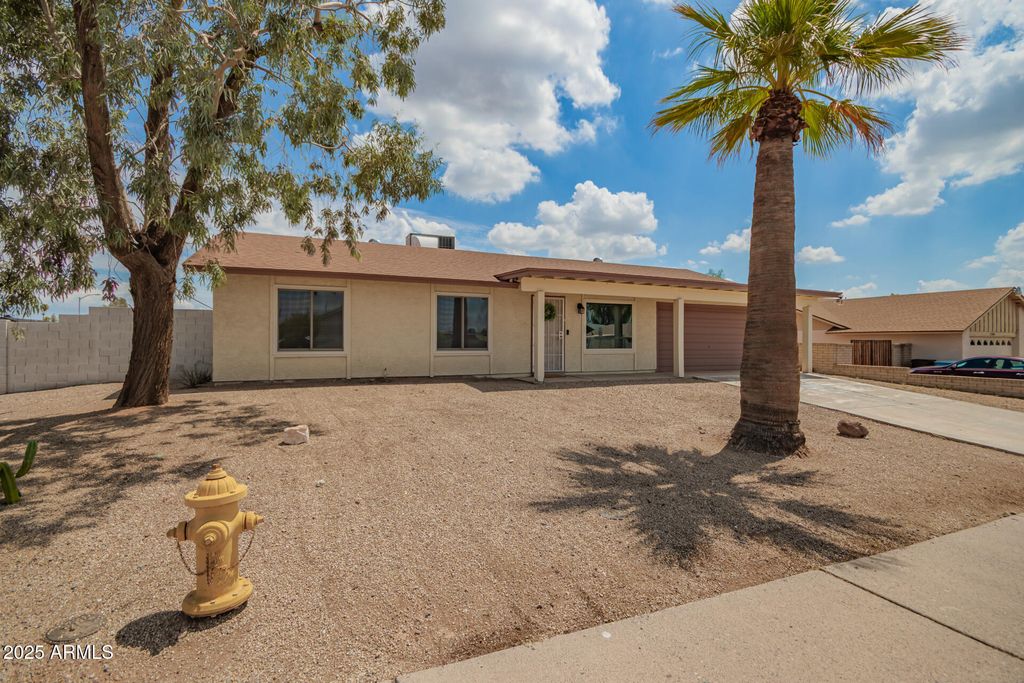 Photo of 17809 N 34th Avenue, Phoenix, AZ 85053 (MLS # 6935355)