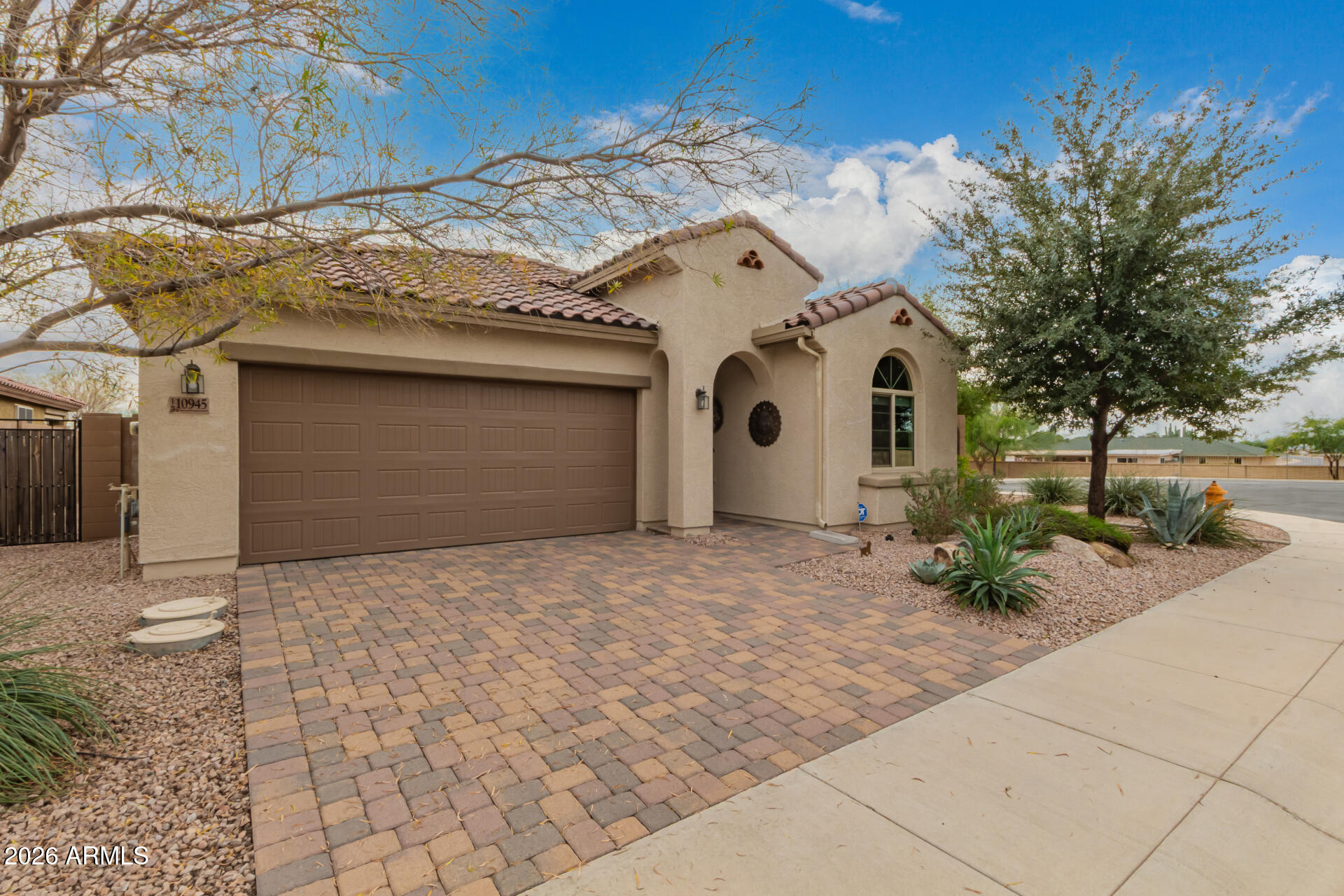 10945 W PLEASANT VALLEY Court