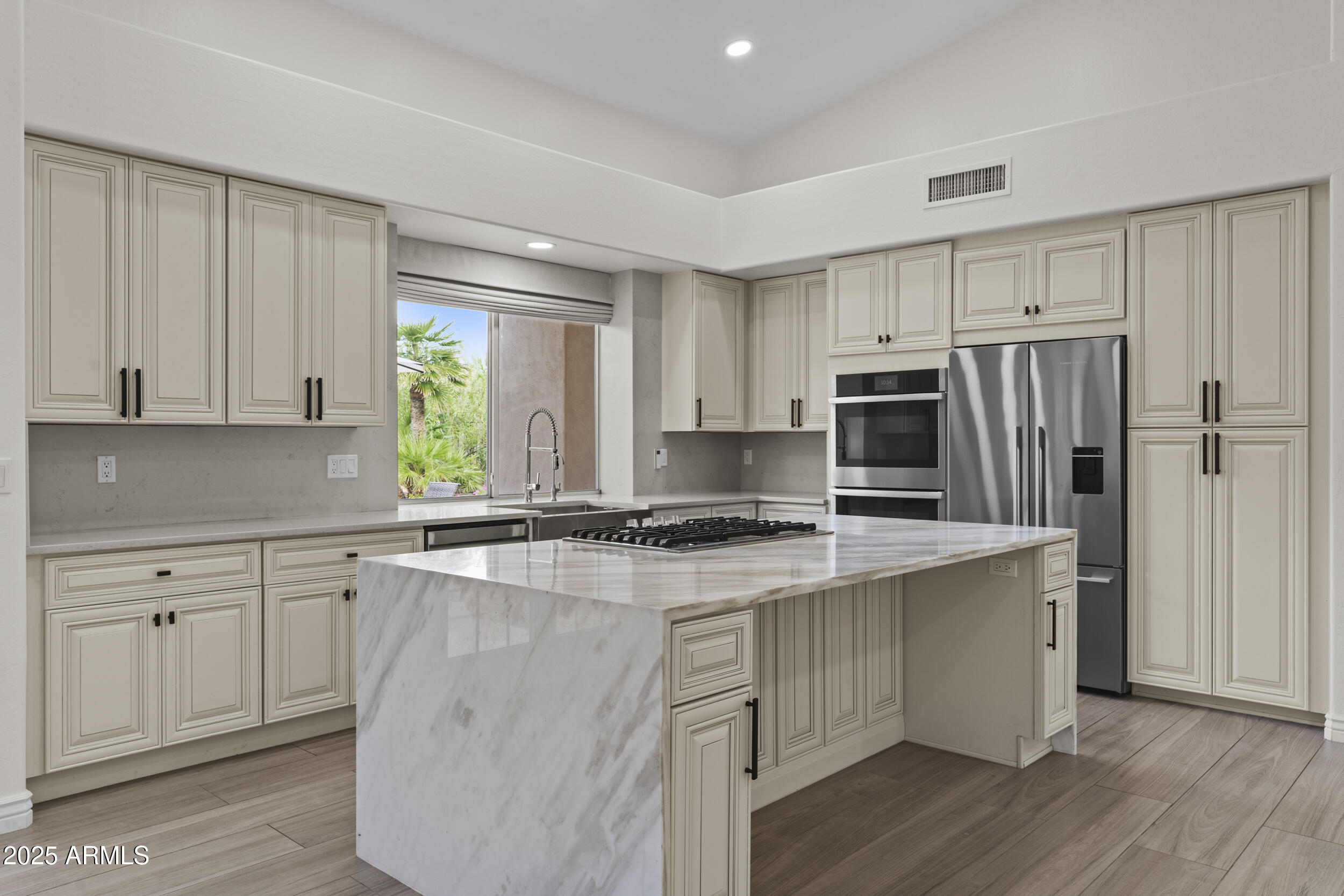 12092 E BELLA VISTA Circle