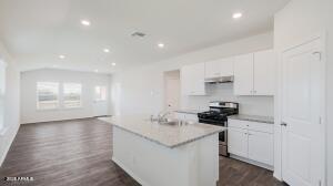 2776 W SHEPPARD Avenue