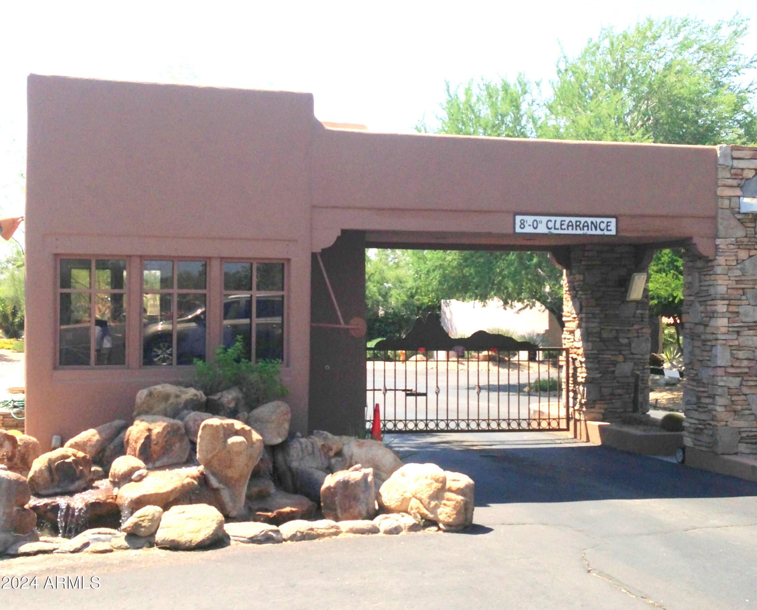 8307 E Vista De Valle --