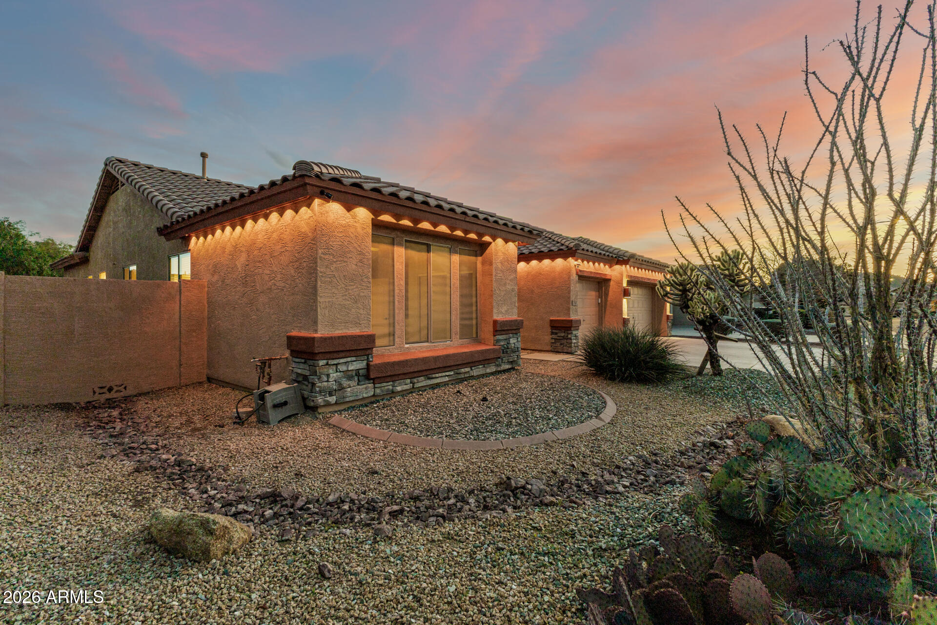 7167 W BUCKSKIN Trail