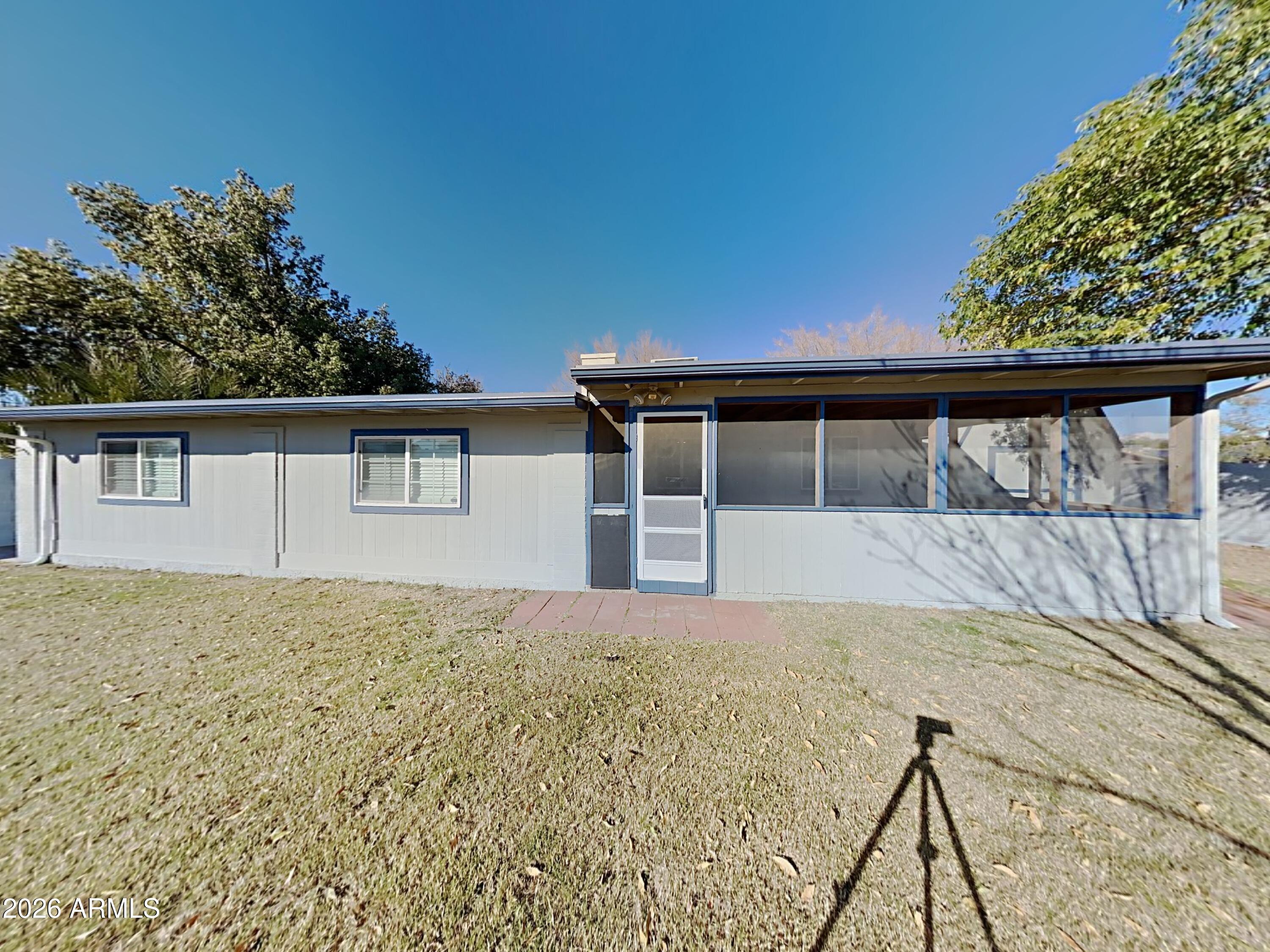 1001 W VILLA RITA Drive