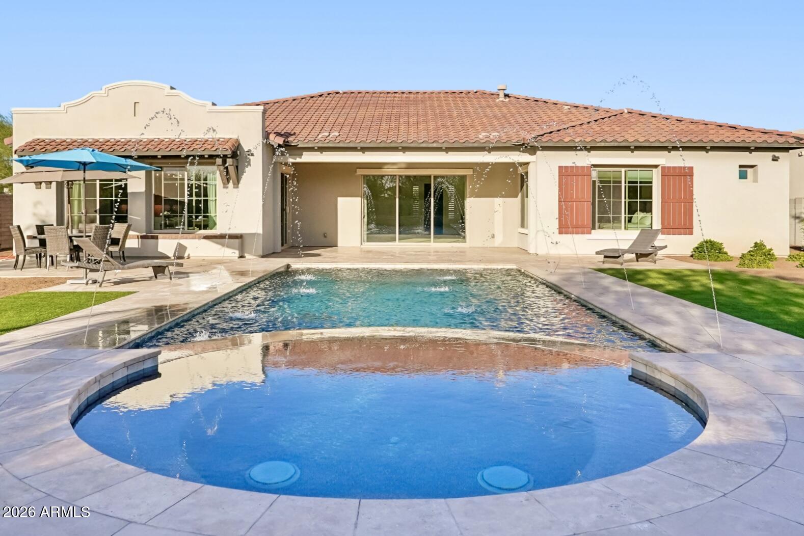 11723 W RED HAWK Drive