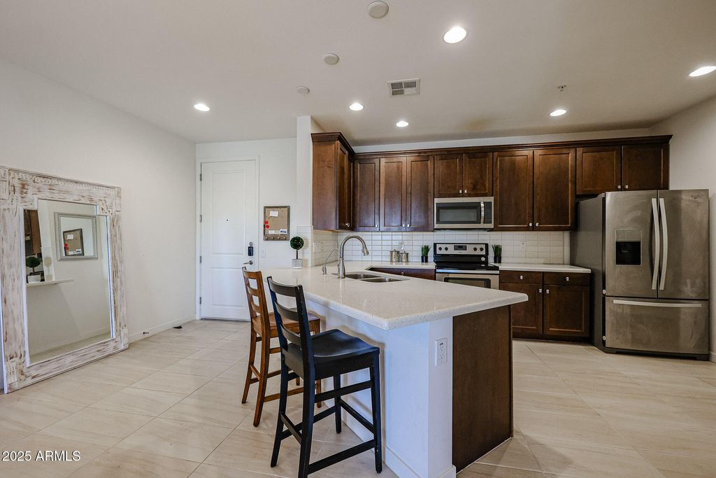Photo of 2511 W Queen Creek Road #337, Chandler, AZ 85248 (MLS # 6967971)