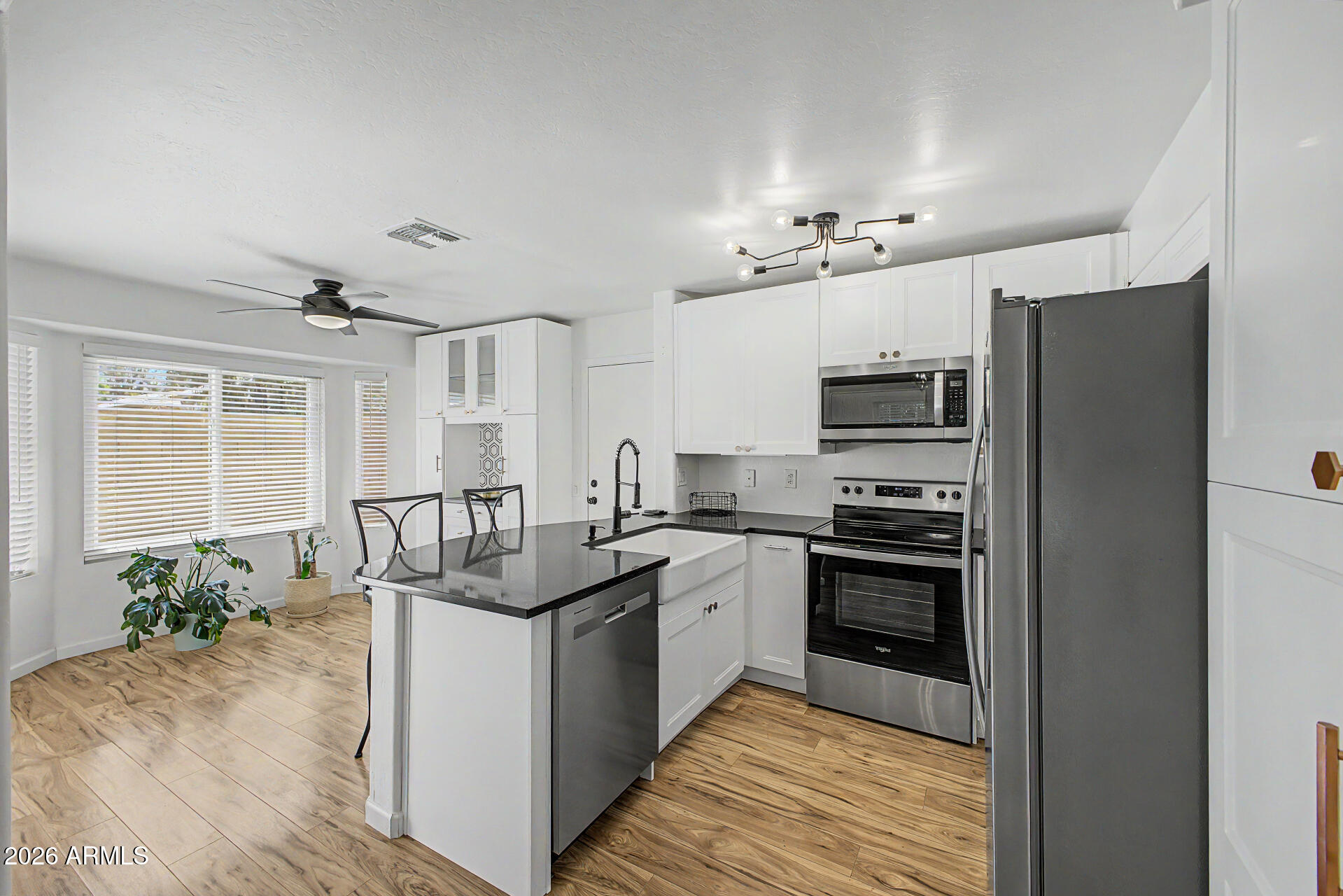 1405 E GAIL Drive