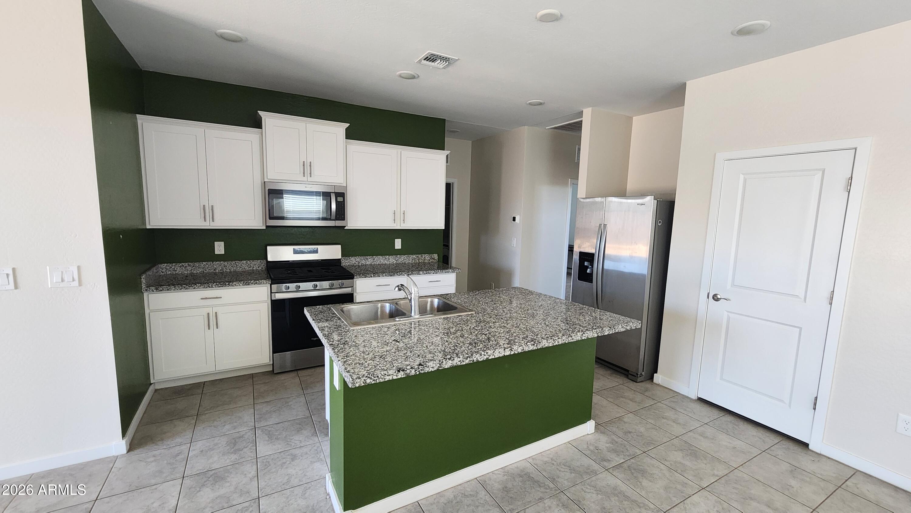 40130 W RIO LOBO Drive