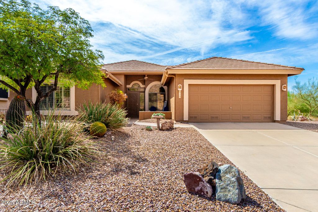 Photo of 5217 S Crested Saguaro Lane, Gold Canyon, AZ 85118 (MLS # 6922123)