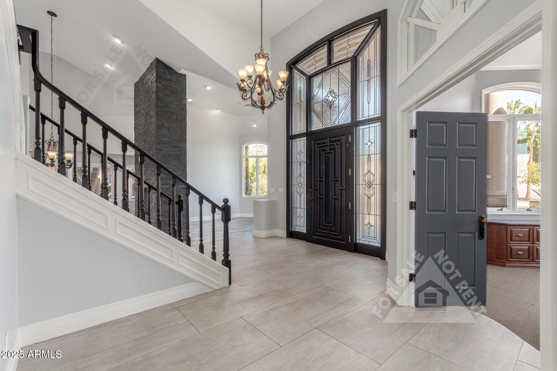 3413 E EQUESTRIAN Trail
