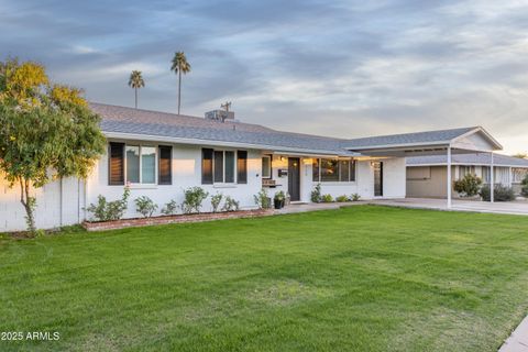 Photo of 1129 W Georgia Avenue, Phoenix, AZ 85013 (MLS # 6961721)