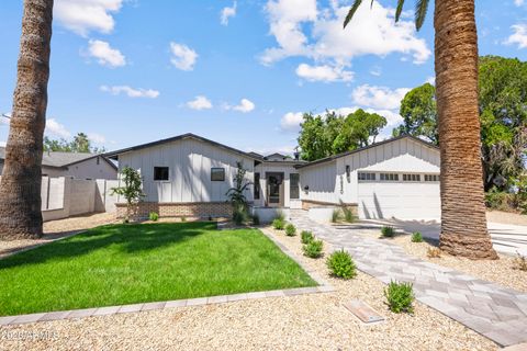 Photo of 6830 N 10th Place, Phoenix, AZ 85014 (MLS # 7025037)