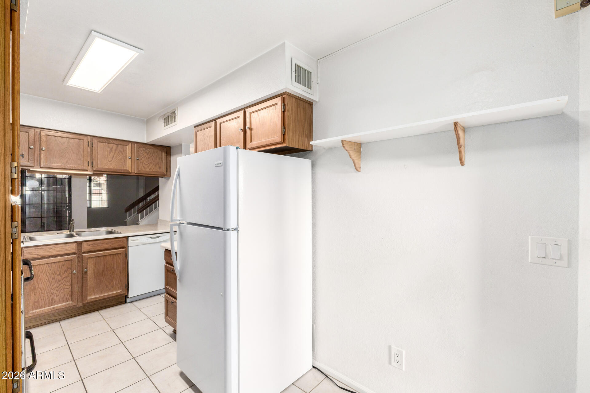 1718 S LONGMORE -- 13