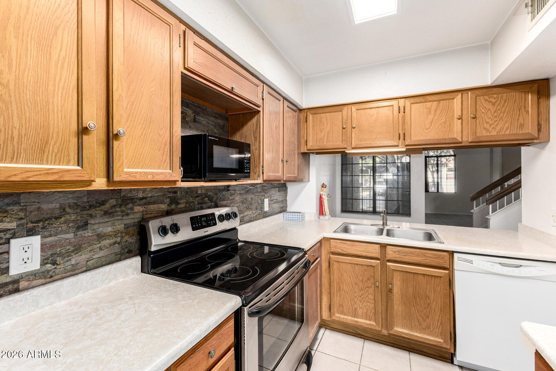 1718 S LONGMORE -- 13