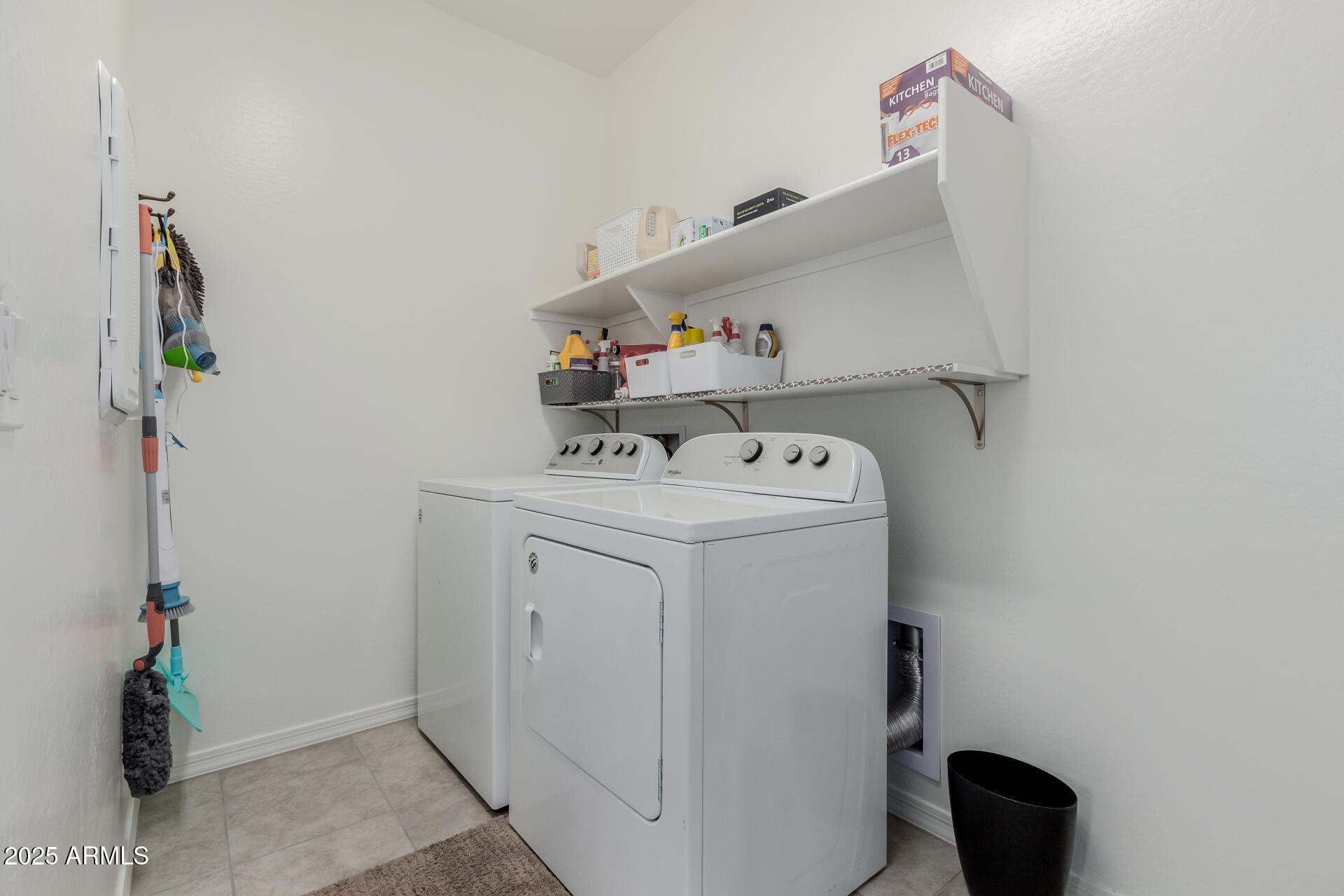 Casa Grande, Arizona 85122, United States, 3 Bedrooms Bedrooms, ,2 BathroomsBathrooms,Residential,Active,19947