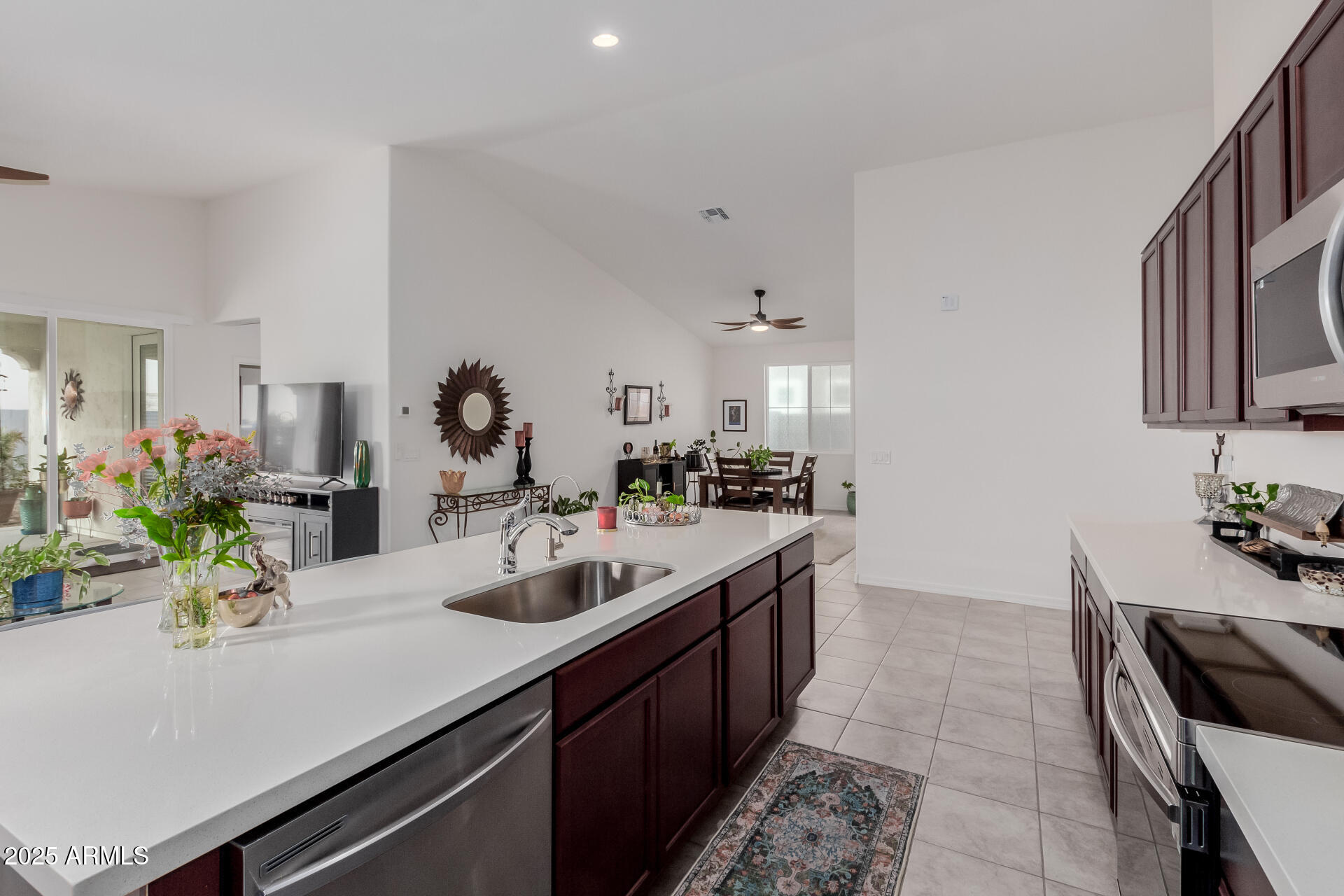 Casa Grande, Arizona 85122, United States, 3 Bedrooms Bedrooms, ,2 BathroomsBathrooms,Residential,Active,19947