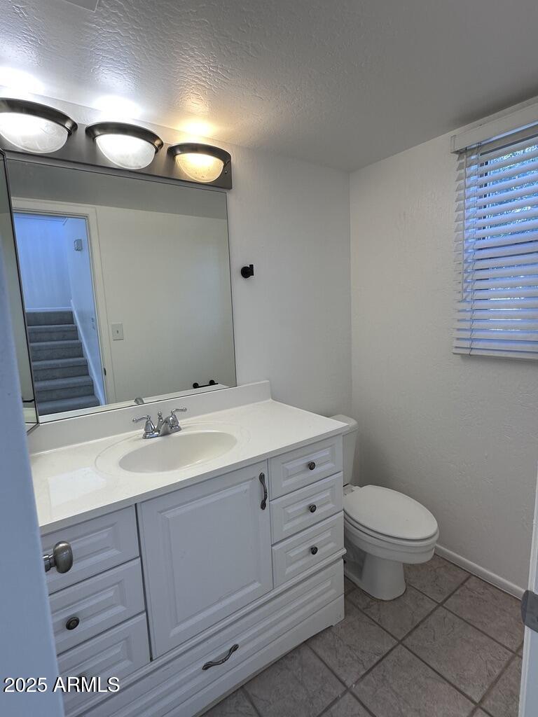 8502 N CENTRAL Avenue 5