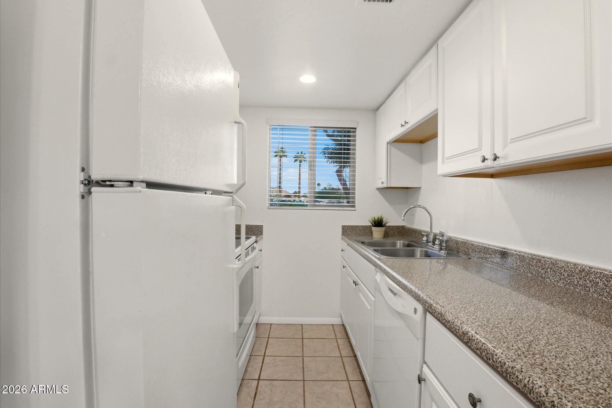 8502 N CENTRAL Avenue 5