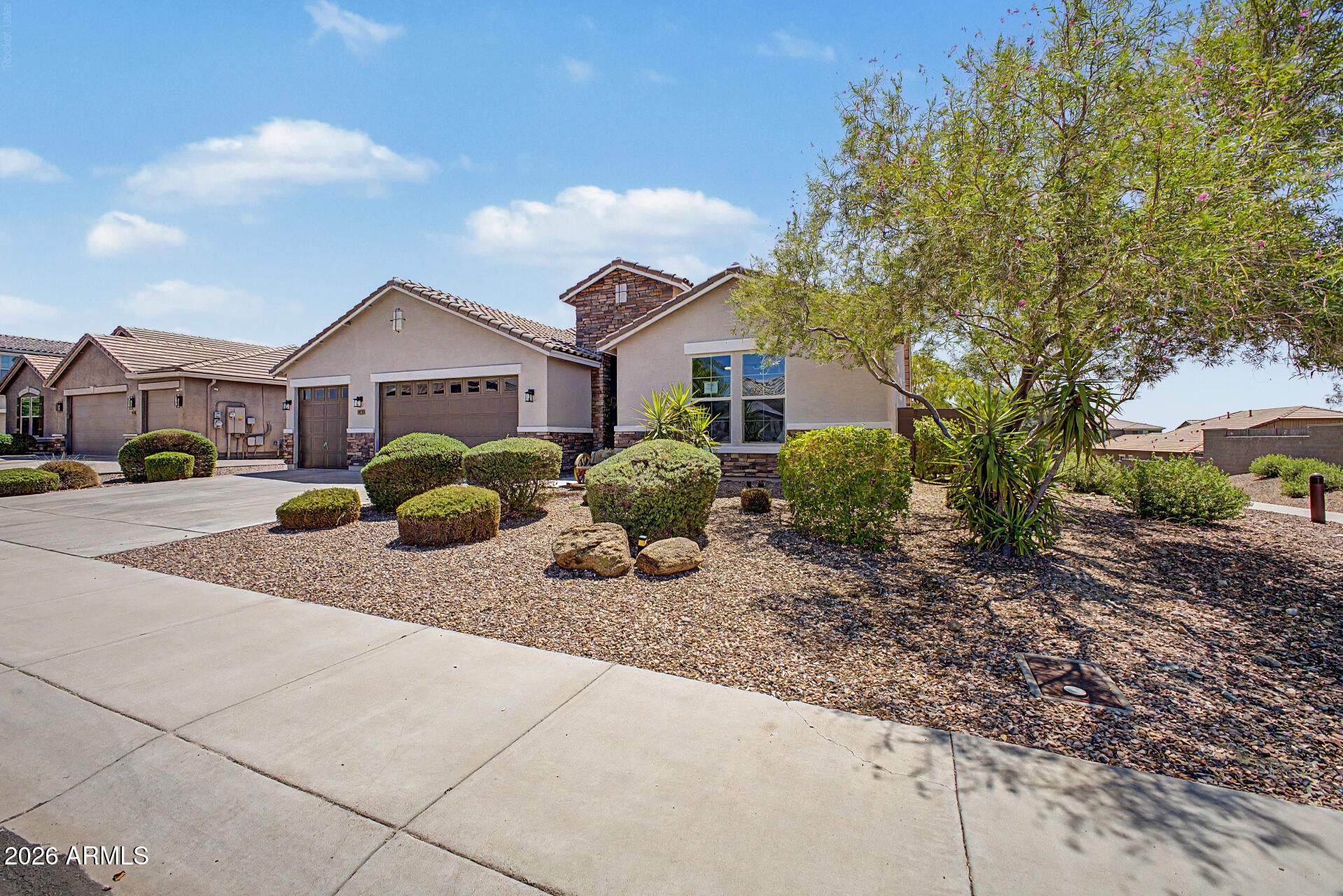 3773 W ABRAMS Drive