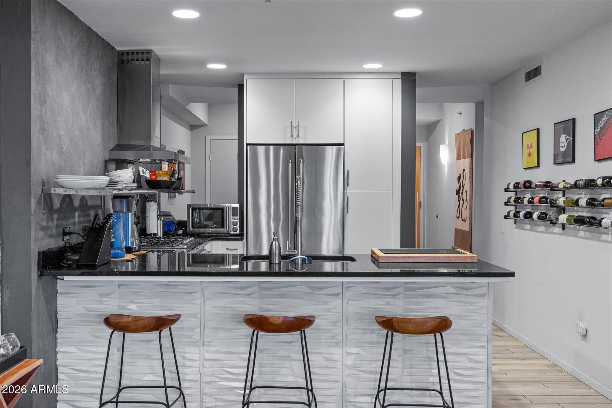 7157 E RANCHO VISTA Drive 2005