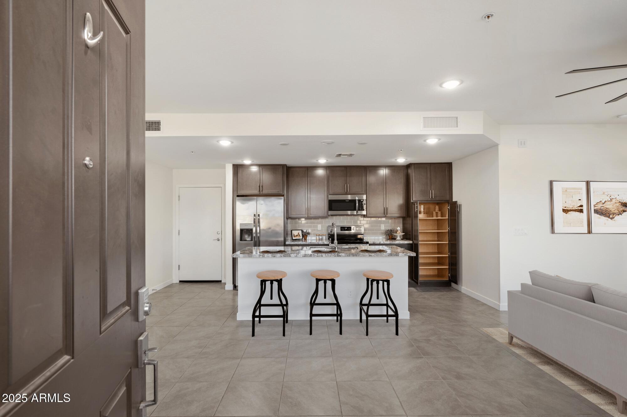 155 N LAKEVIEW Boulevard 108