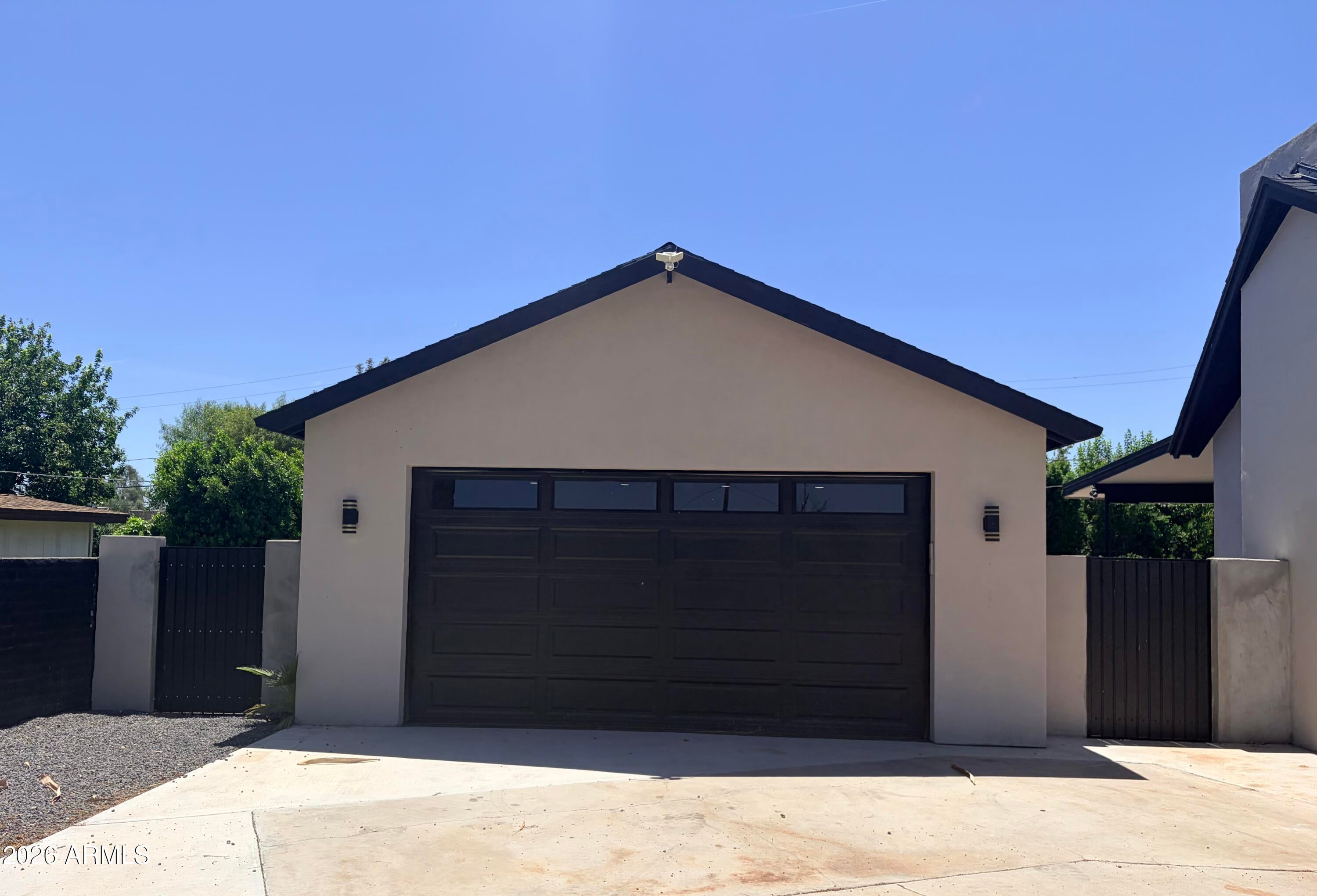 753 W 6TH Drive