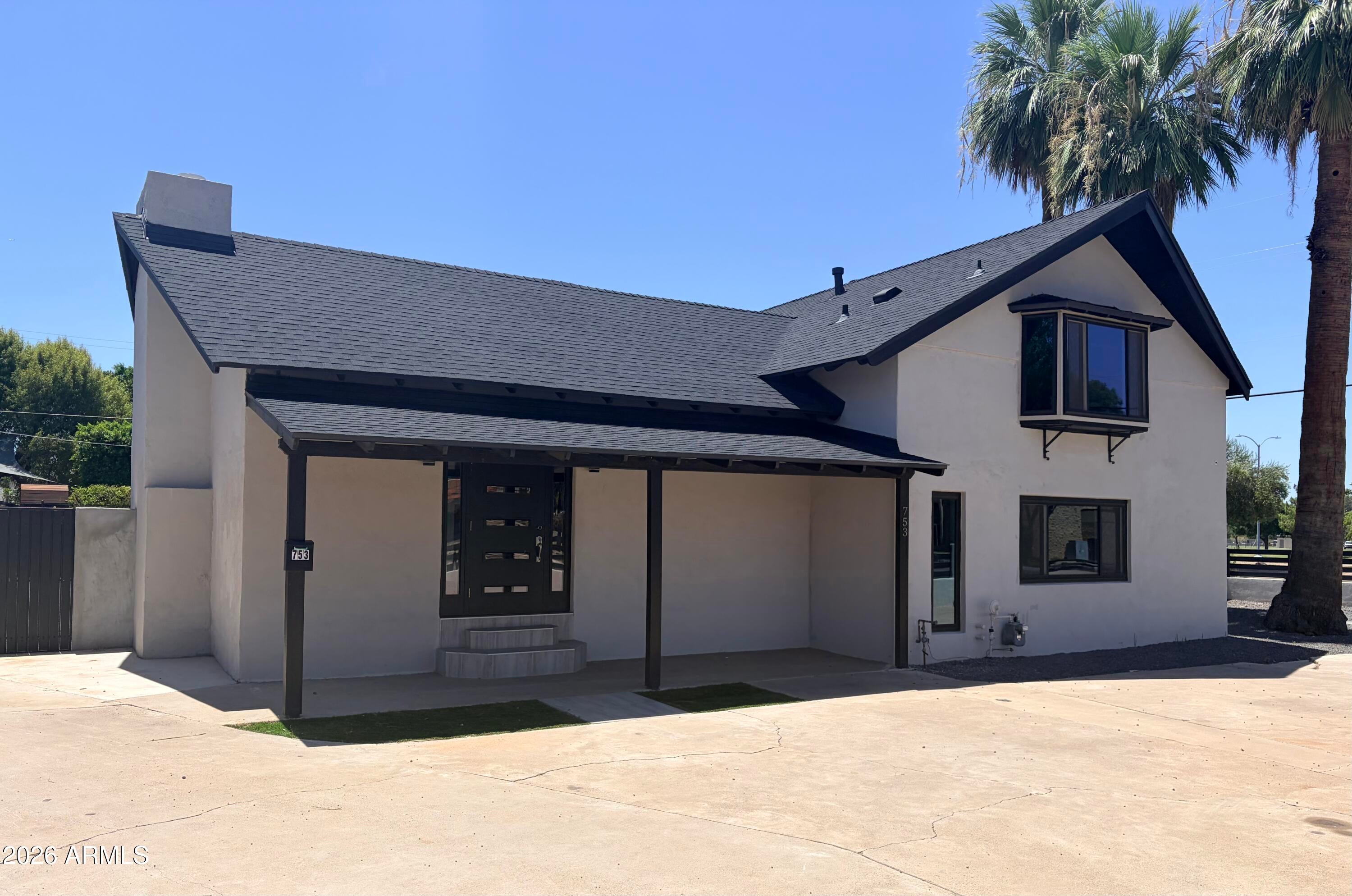753 W 6TH Drive