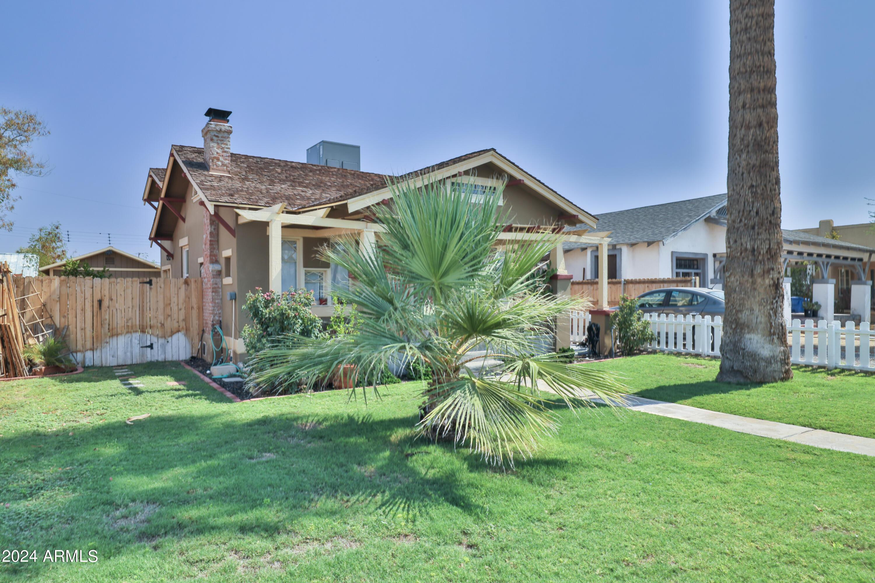 1238 E McKinley Street