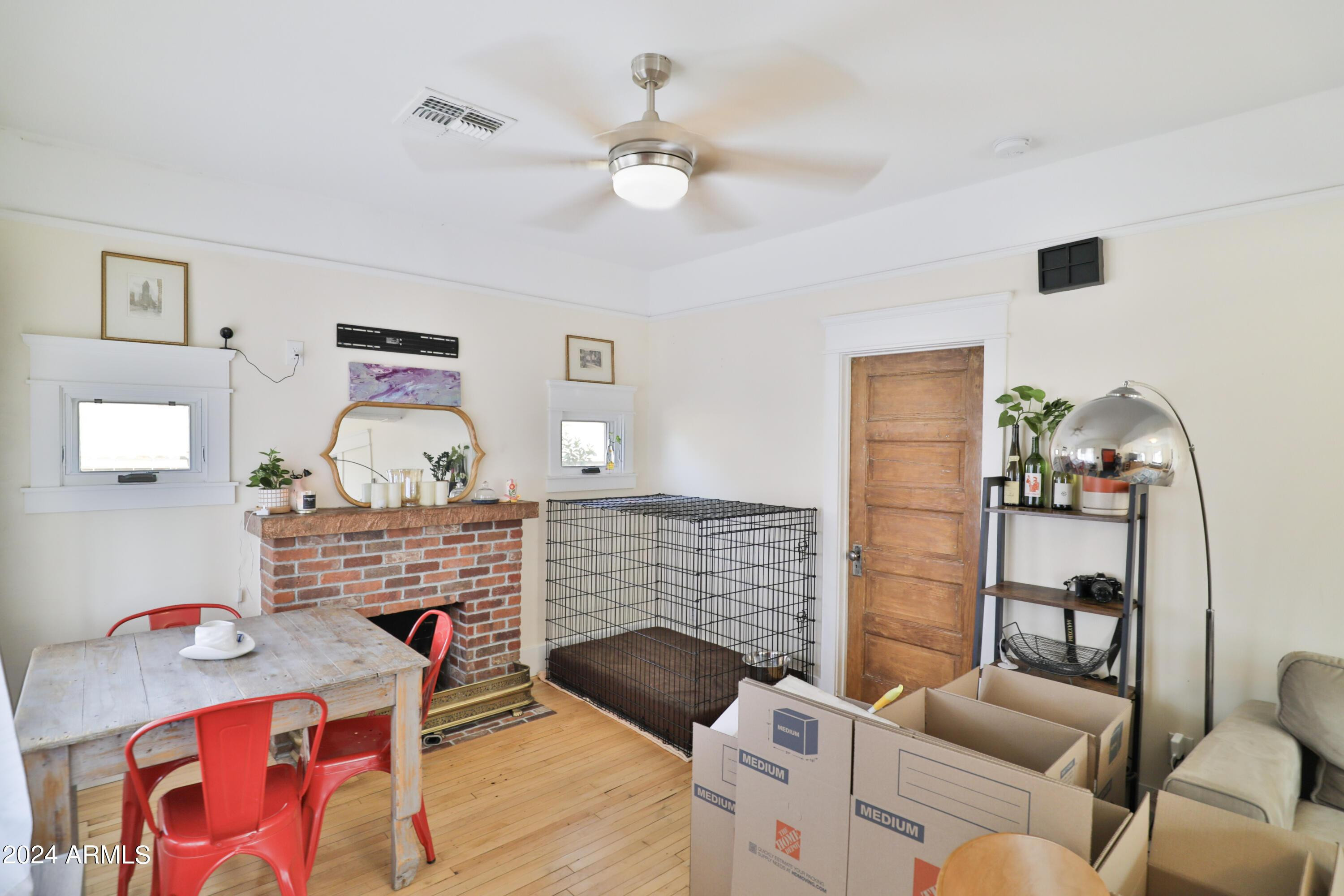 1238 E McKinley Street