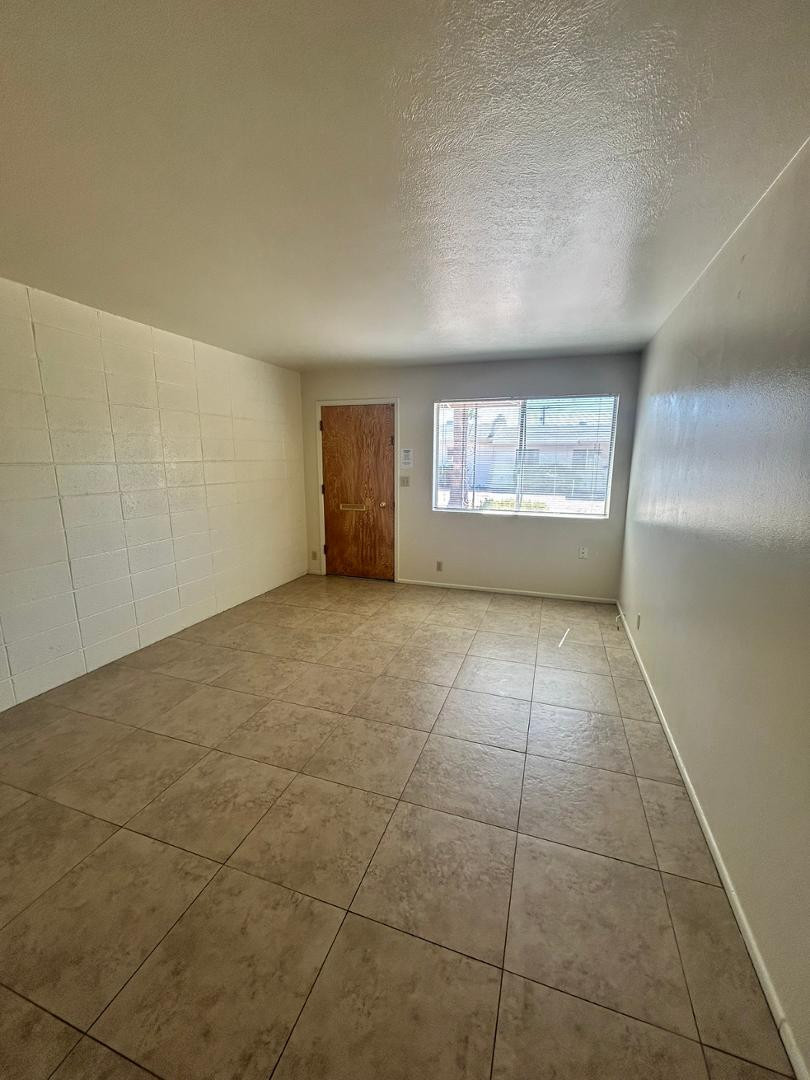 5233 E University Drive Apt B