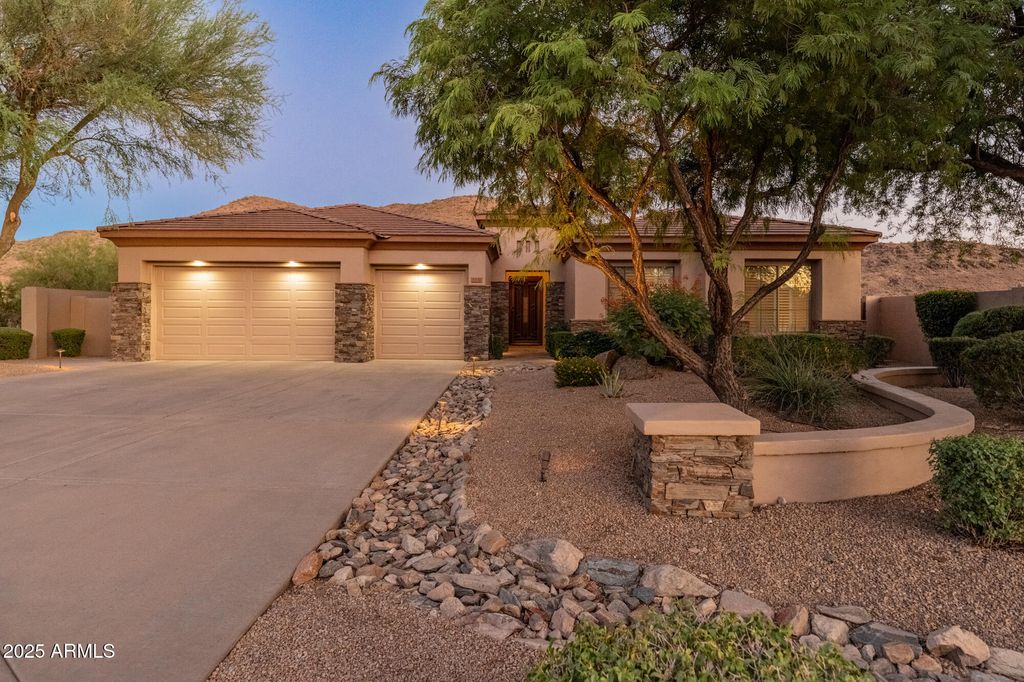 Photo of 11139 E Winchcomb Drive, Scottsdale, AZ 85255 (MLS # 6918905)
