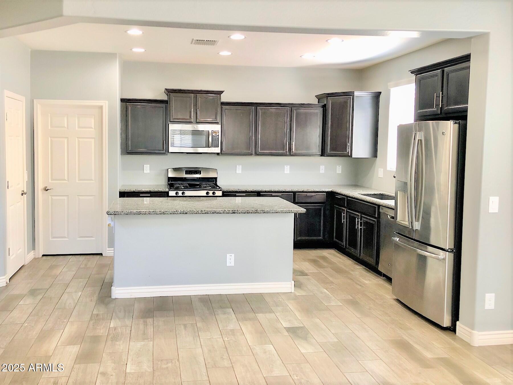 2397 E Hazeltine Way