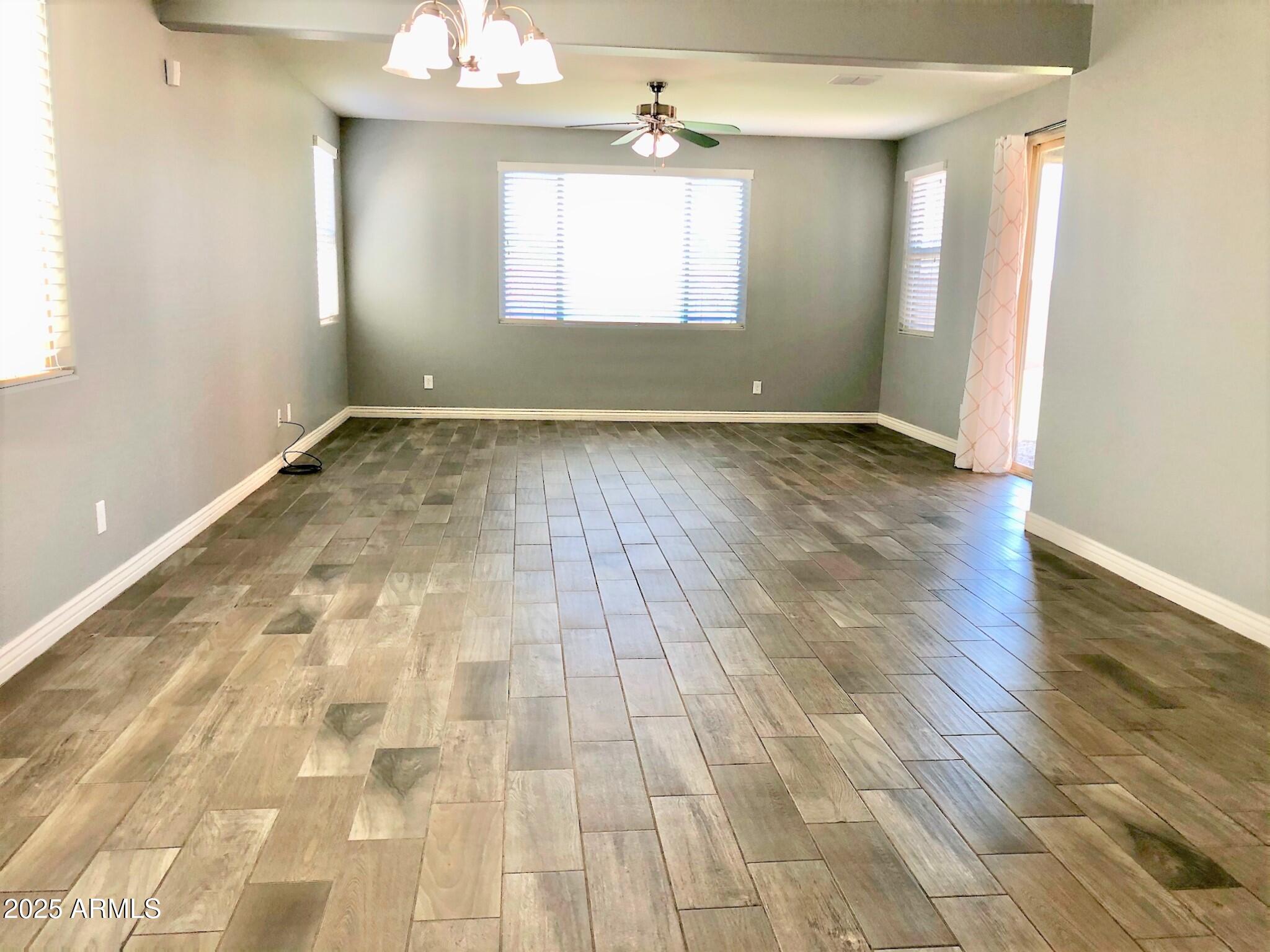 2397 E Hazeltine Way