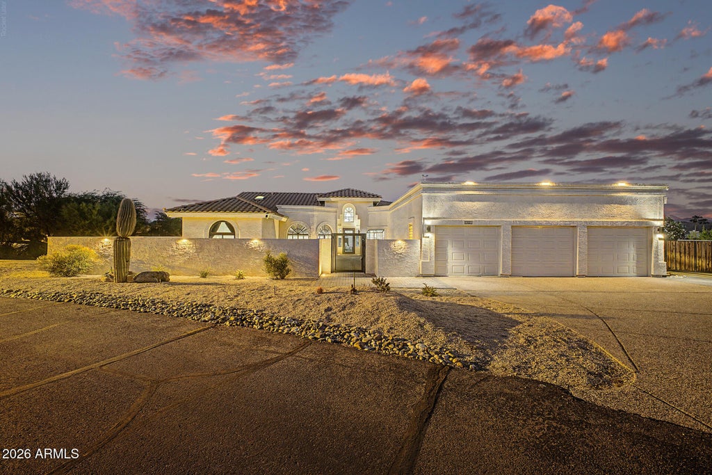 Photo of 18942 E Mountainaire Drive, Rio Verde, AZ 85263 (MLS # 7089381)