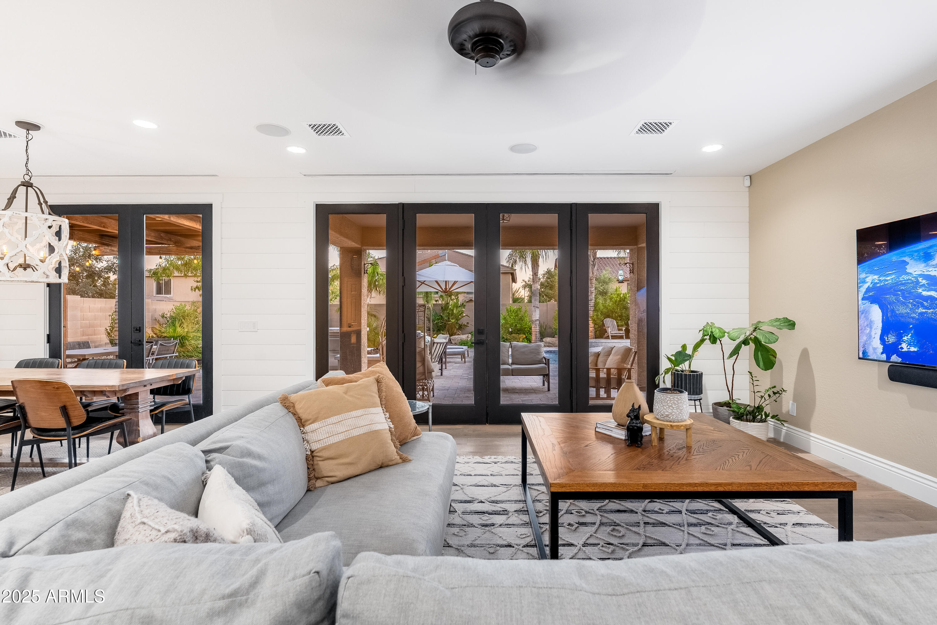 5435 W QUAIL TRACK Drive