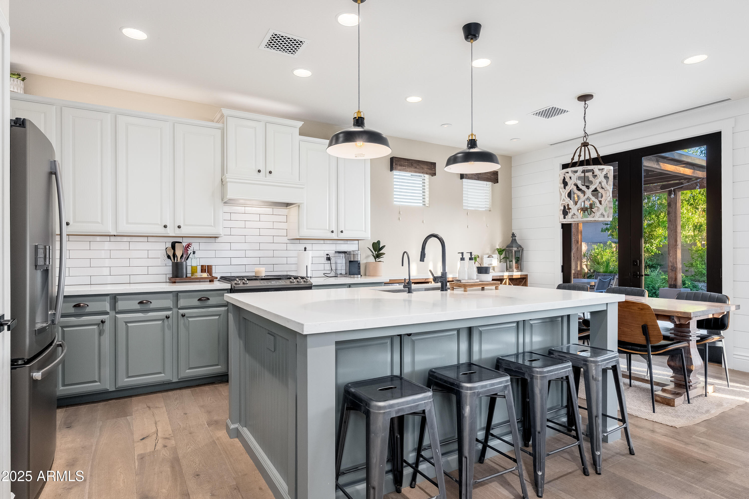 5435 W QUAIL TRACK Drive