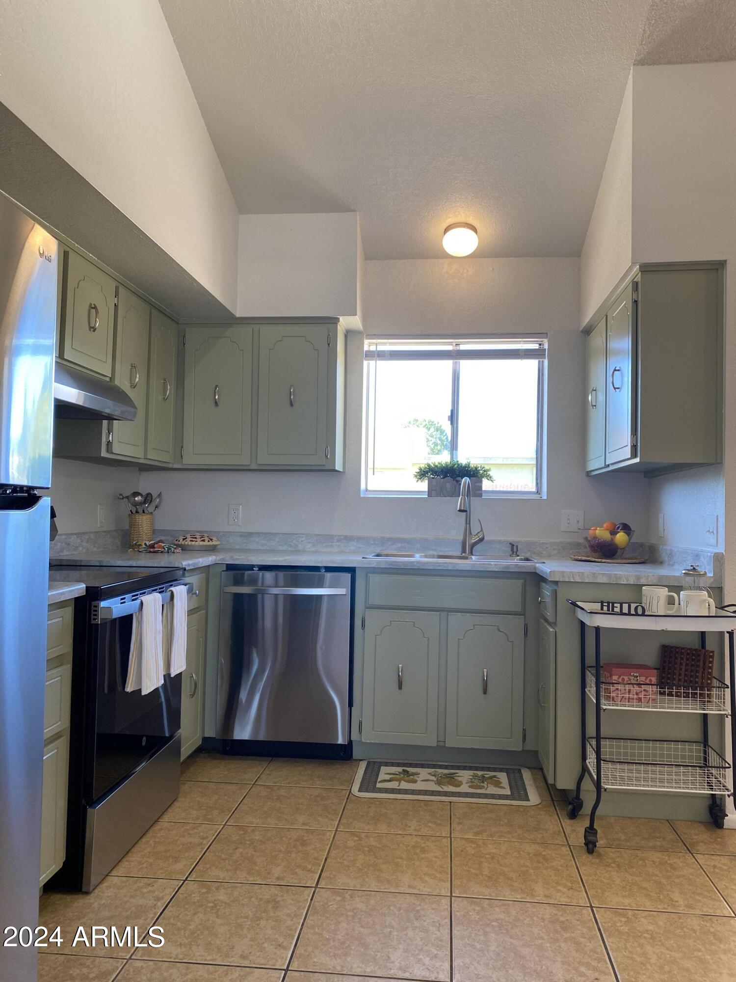 THE MEADOWS - Residential