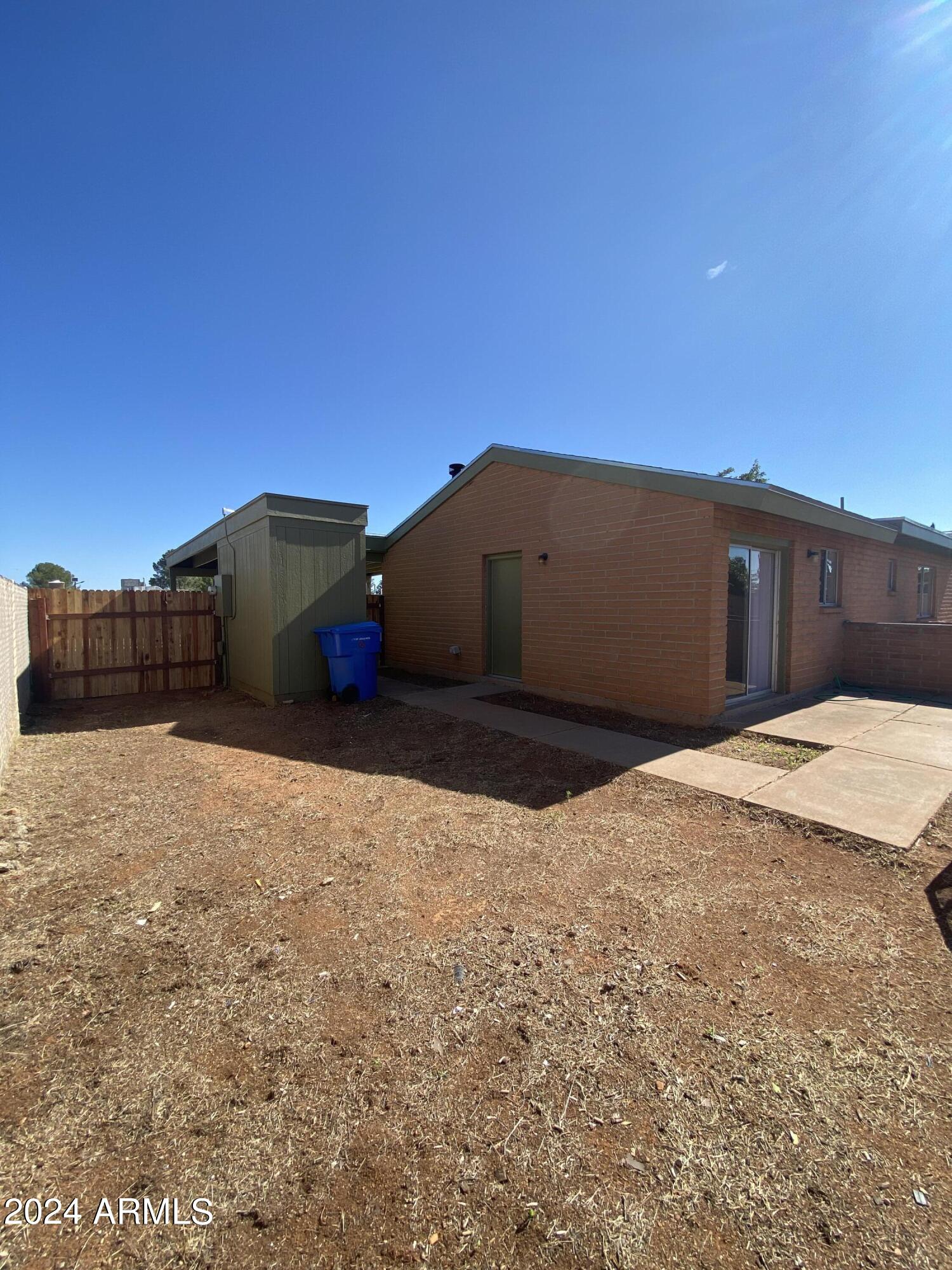 THE MEADOWS - Residential