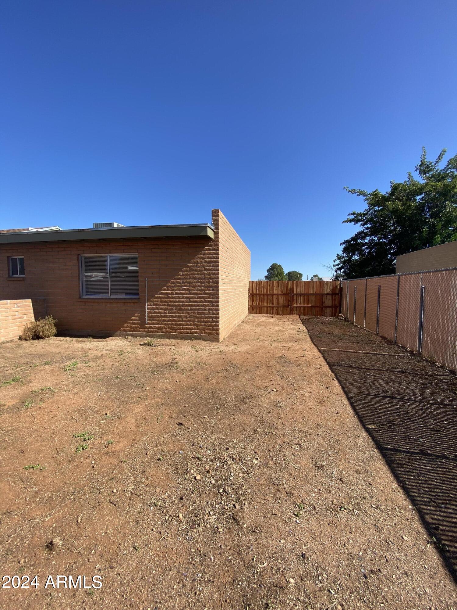 THE MEADOWS - Residential