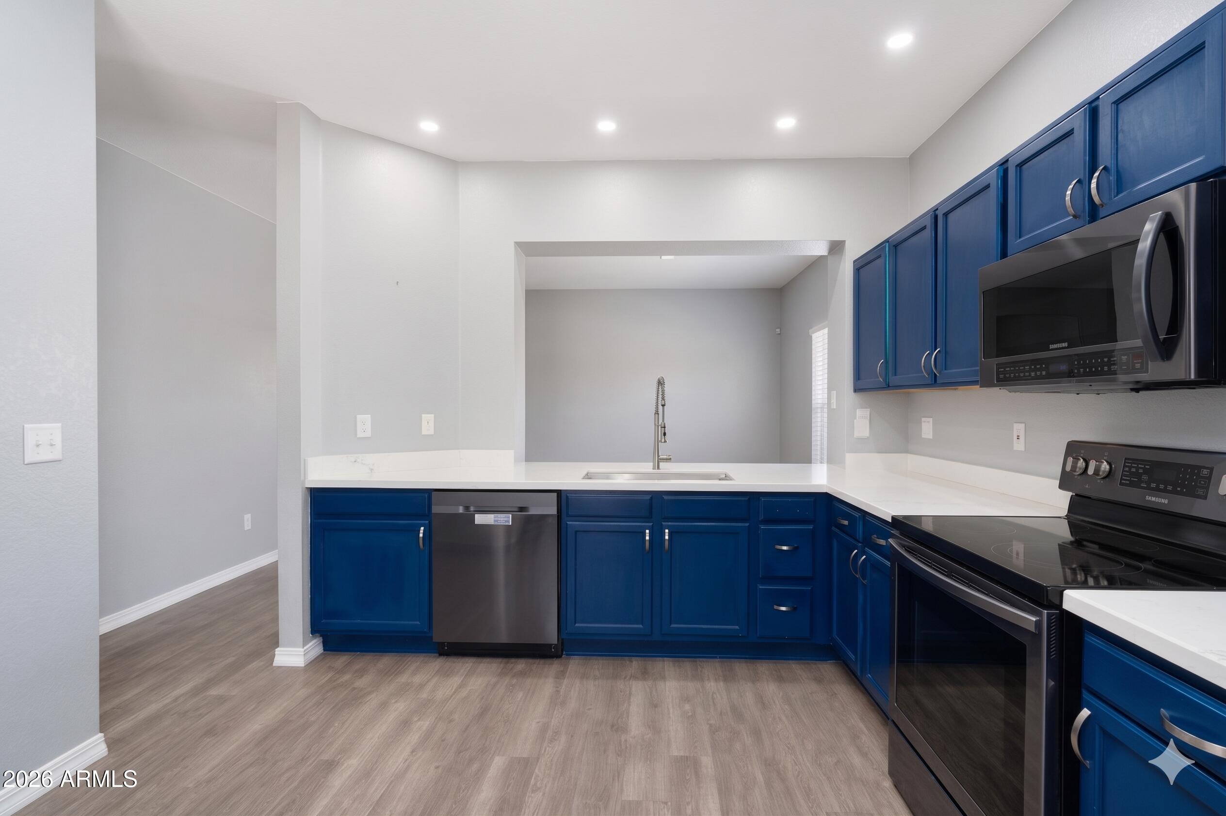 1004 S SOMERSET --