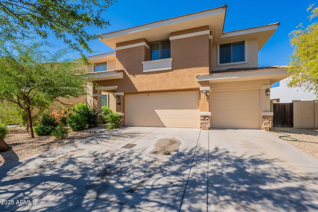 Photo of 138 N 110th Avenue, Avondale, AZ 85323 (MLS # 6925426)