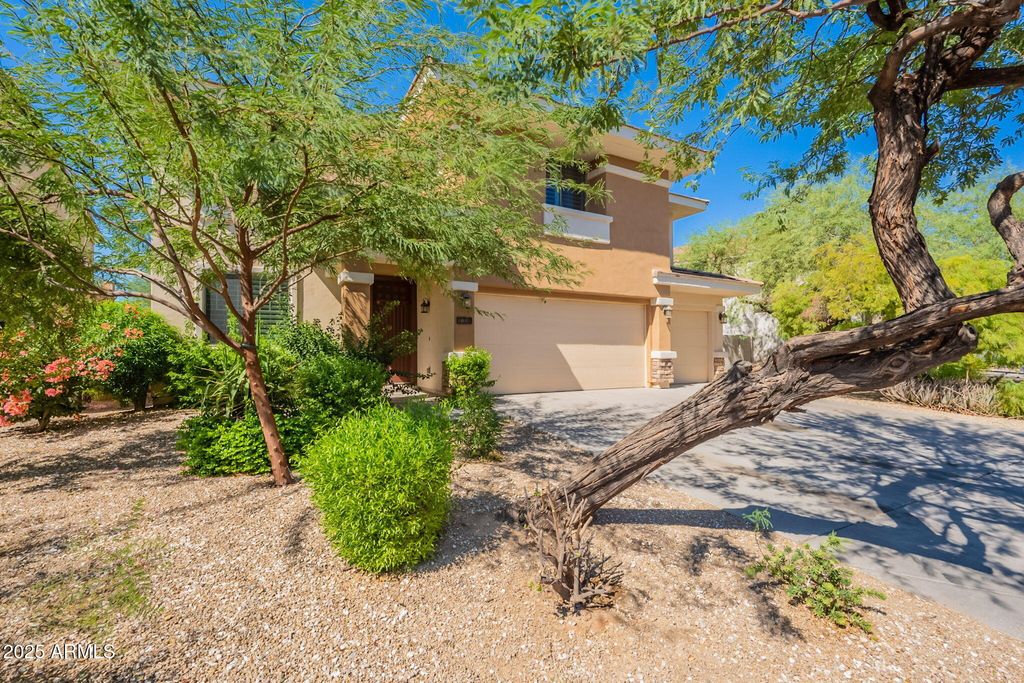 Photo of 138 N 110th Avenue, Avondale, AZ 85323 (MLS # 6925426)
