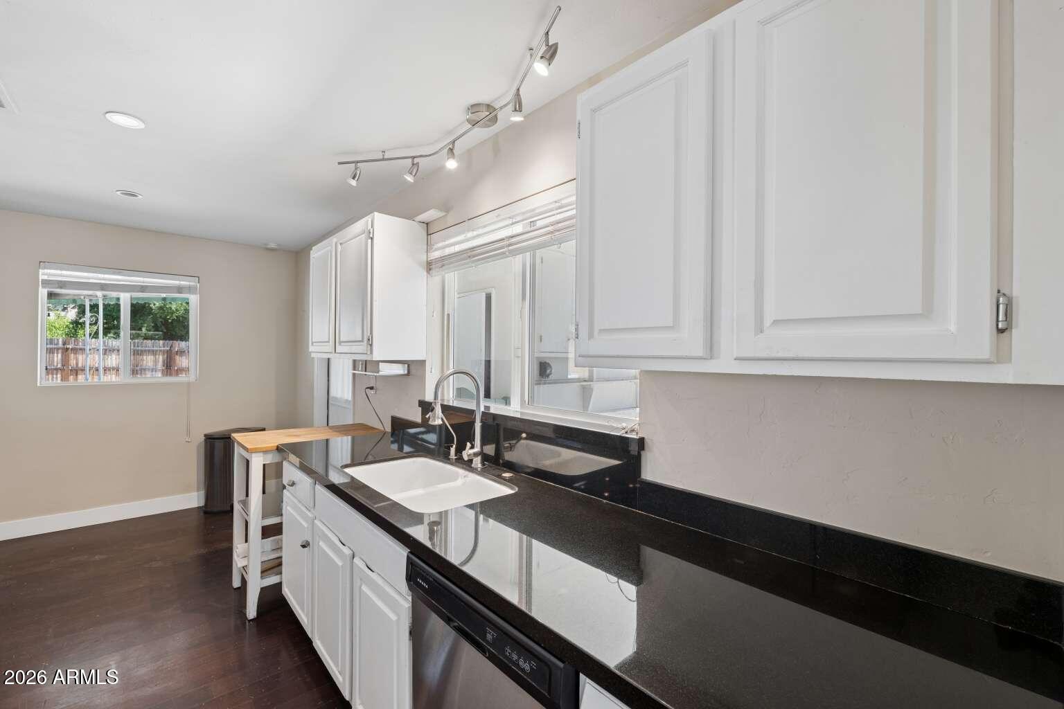 3817 N 49TH Place