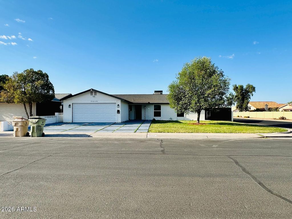 Photo of 5649 W Onyx Avenue, Glendale, AZ 85302 (MLS # 7029103)