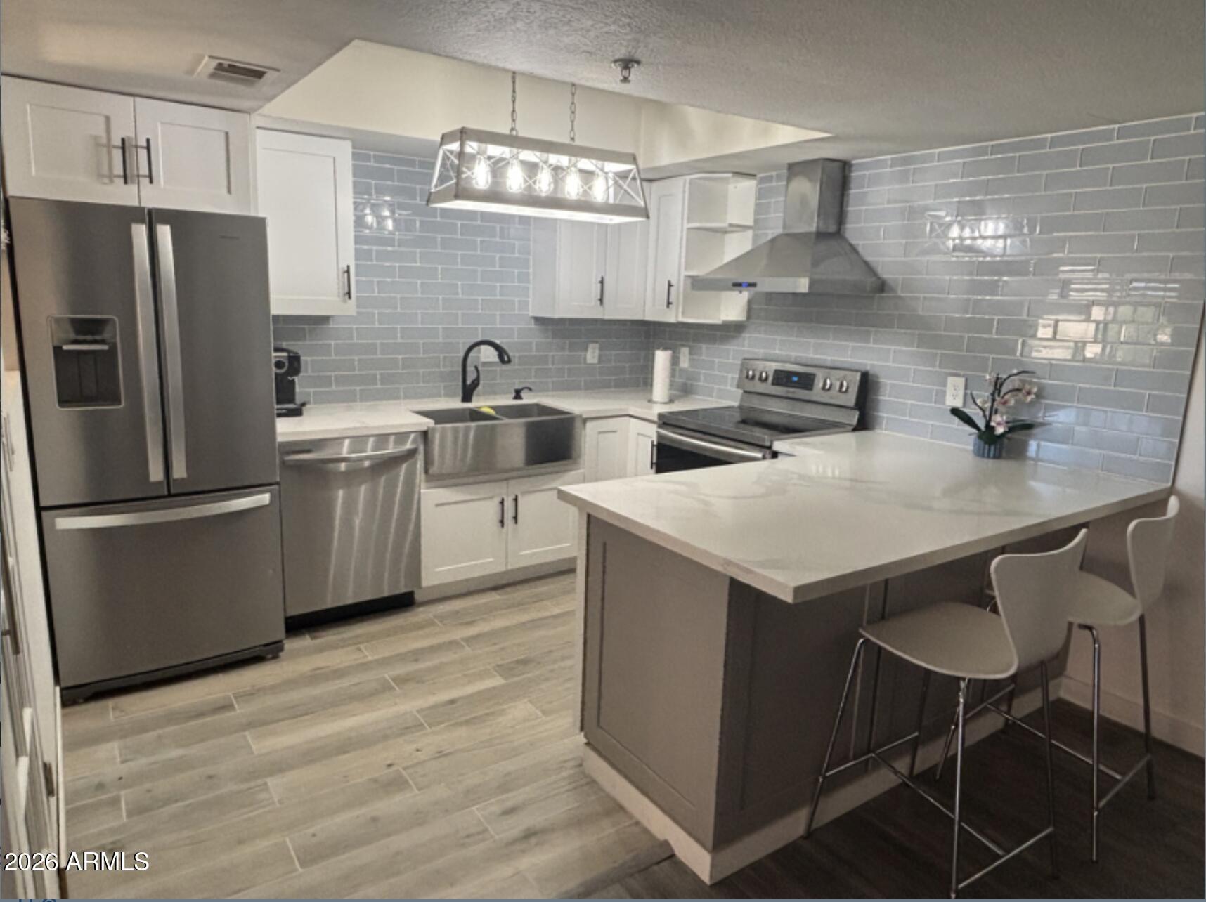 8155 E ROOSEVELT Street 220